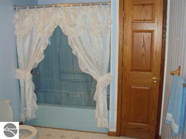 4364 North State Road Alma, MI 48801 - Photo 27 of 45 1747429-26.JPG