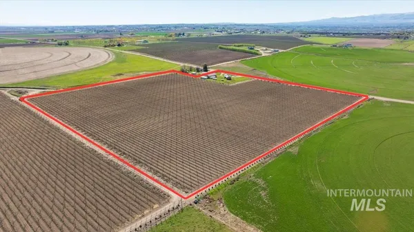 $1,400,000 | 28074 Red Top Road, Wilder, ID 83676