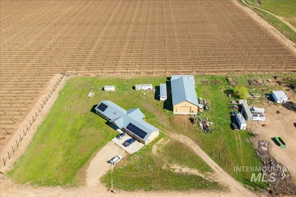 $1,400,000 | 28074 Red Top Road, Wilder, ID 83676