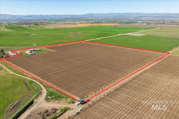 $1,400,000 | 28074 Red Top Road, Wilder, ID 83676