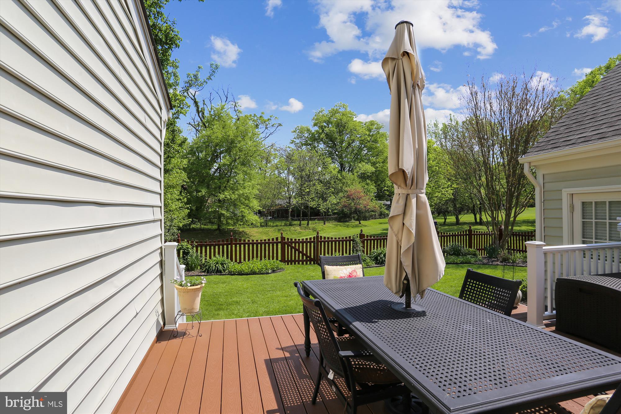 6591 Forsythia Street Springfield, VA 22150 - Photo 33 of 92 6591 Forsythia St Deck