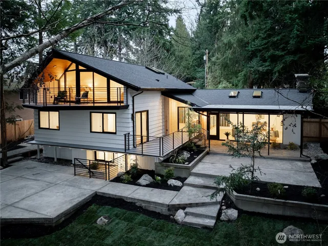 $1,595,000 | 22526 98th Avenue West, Edmonds, WA 98020