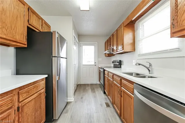 $1,725 | 4 Terry Drive, Thomasville, NC 27360