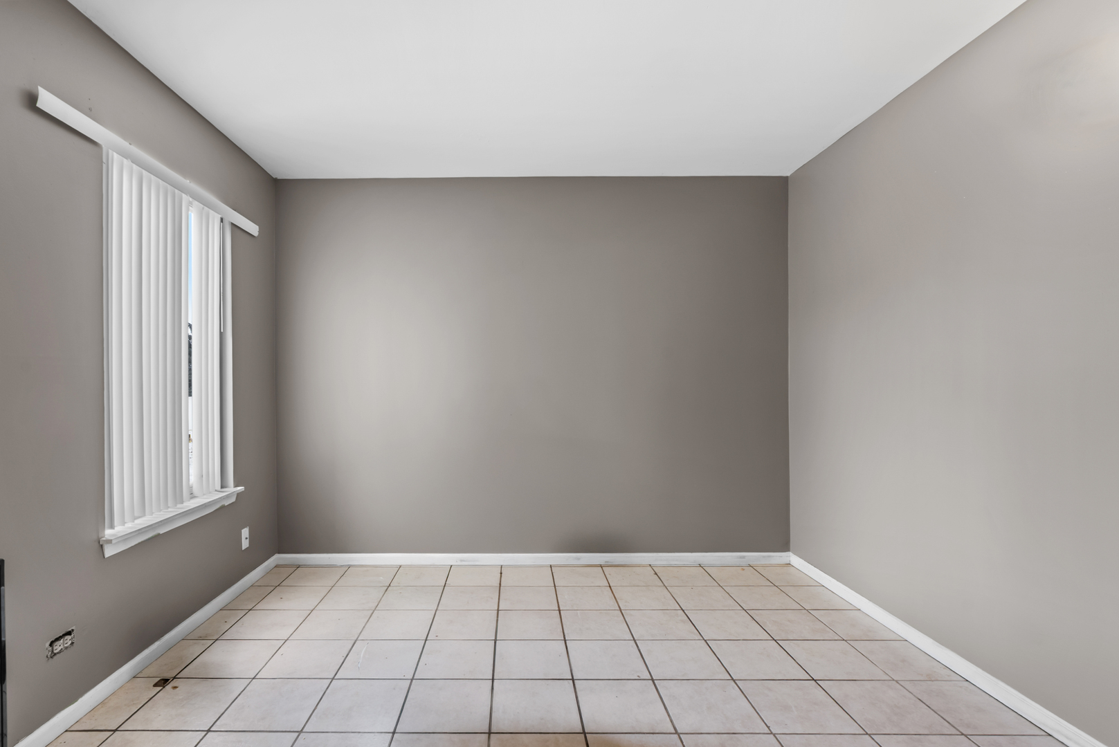 1229 Yellowpine Drive Aurora, IL 60506 - Photo 6 of 21