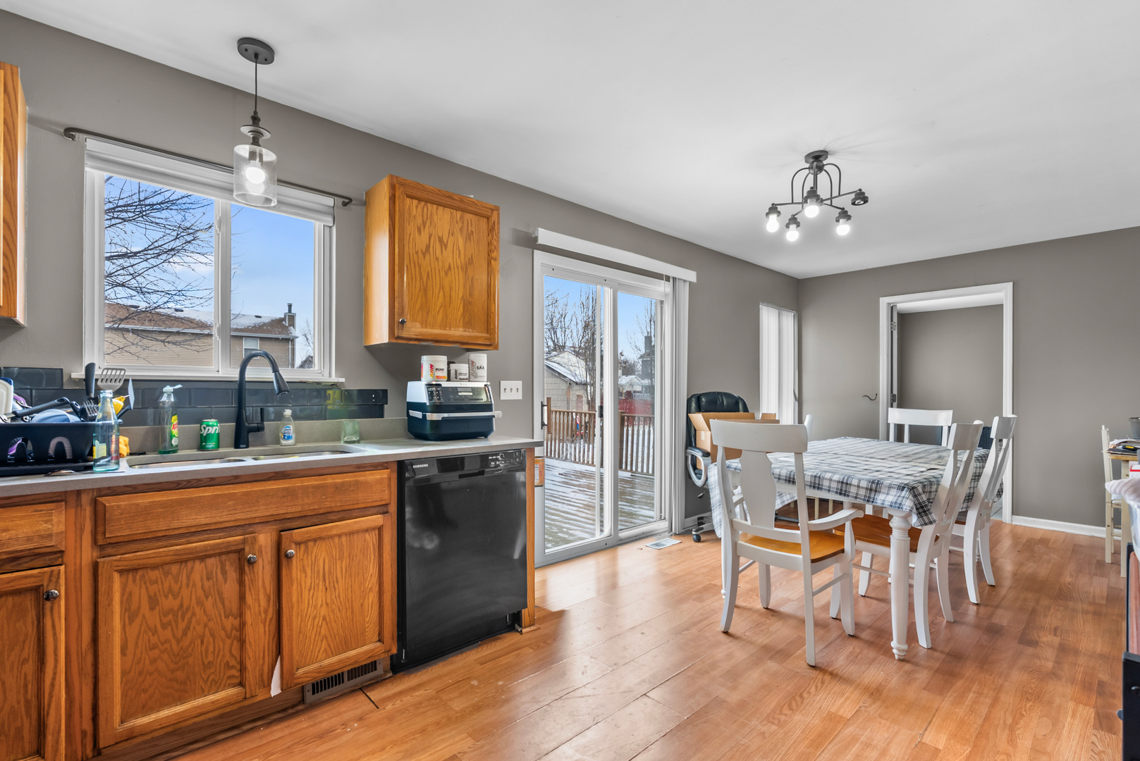 1229 Yellowpine Drive Aurora, IL 60506 - Photo 8 of 21