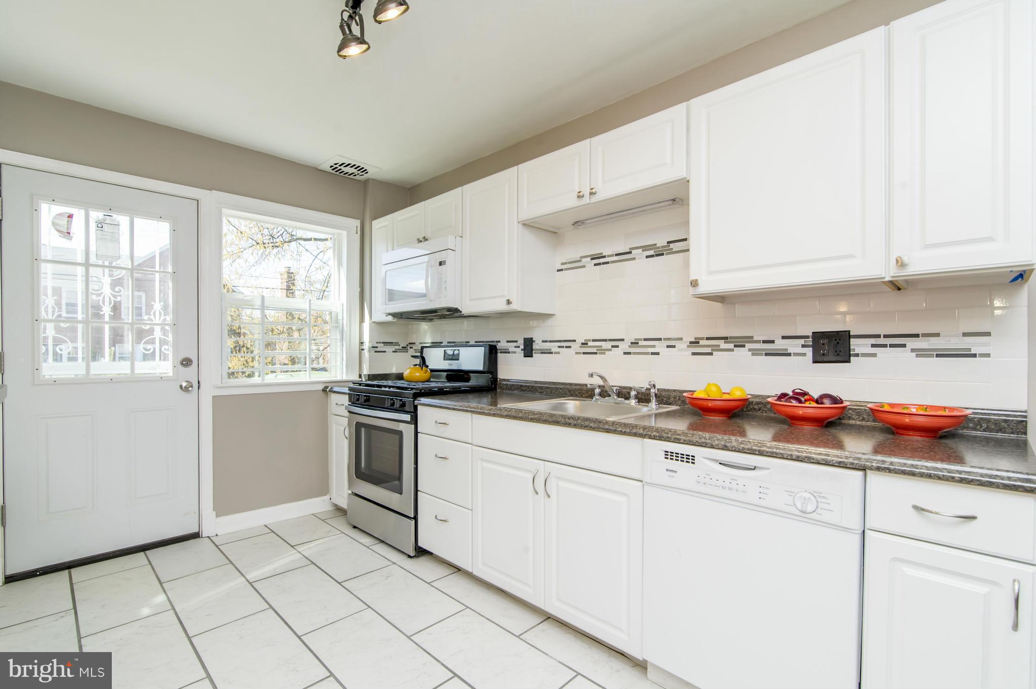 1519 Greendale Road Baltimore, MD 21218 - Photo 8 of 30 Kitchen