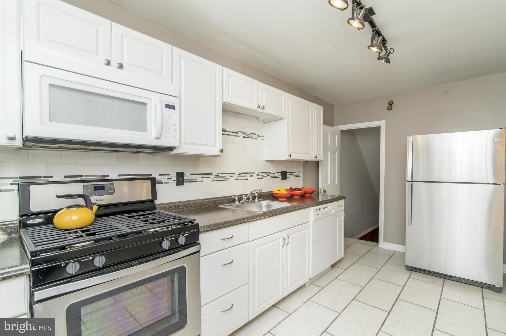 1519 Greendale Road Baltimore, MD 21218 - Photo 9 of 30 Kitchen