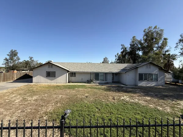 $580,000 | 2109 East Dinuba Avenue, Fresno, CA 93725