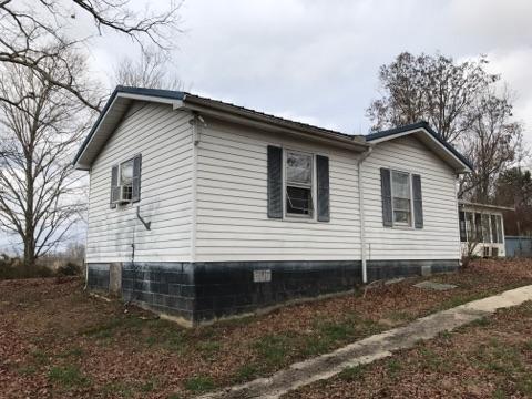 974 Toy Slatten Road Sparta, TN 38583 - Photo 4 of 24 IMG_3465