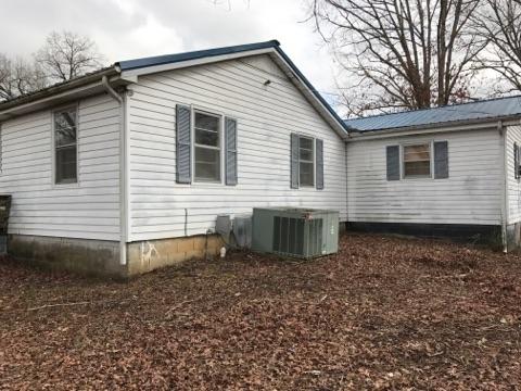 974 Toy Slatten Road Sparta, TN 38583 - Photo 6 of 24 IMG_3468