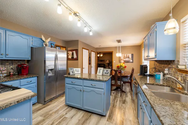 $349,000 | 1945 Pecan Meadows Drive, Southaven, MS 38671