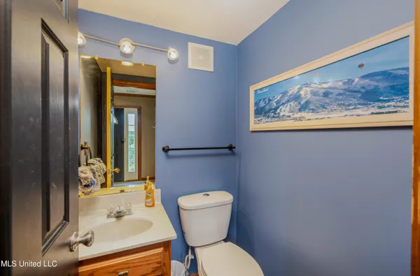 $349,000 | 1945 Pecan Meadows Drive, Southaven, MS 38671