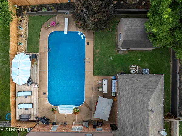 $349,000 | 1945 Pecan Meadows Drive, Southaven, MS 38671