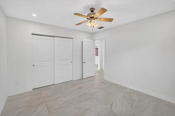 $5,500 | 1120 Mango Isle, Fort Lauderdale, FL 33315