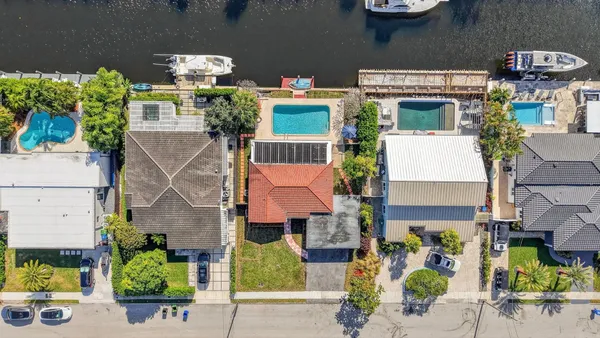 $5,500 | 1120 Mango Isle, Fort Lauderdale, FL 33315