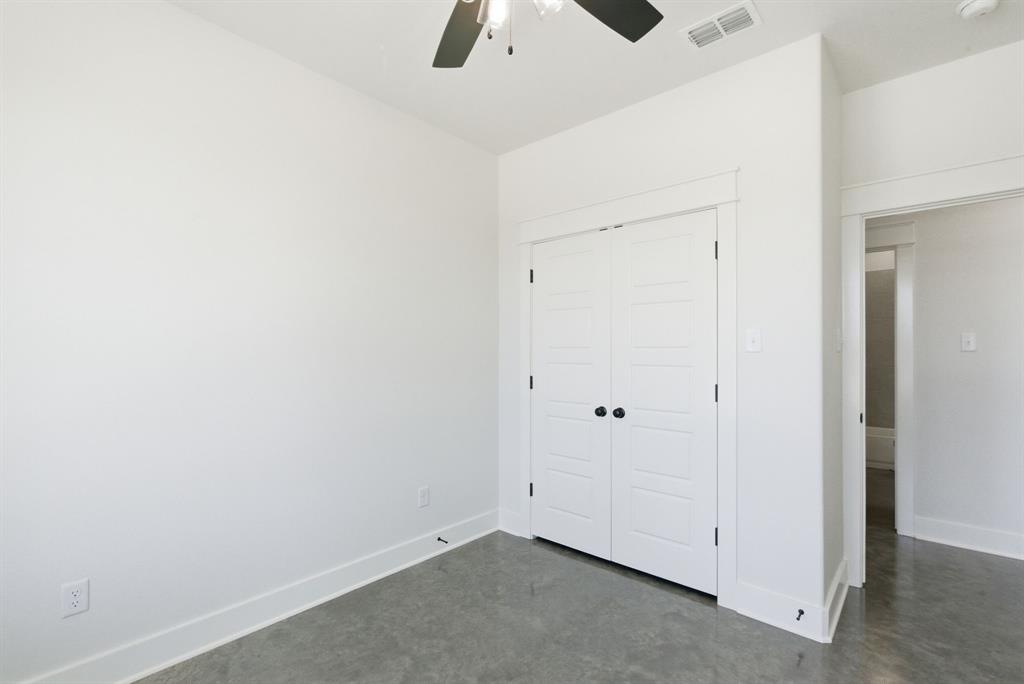 109 Graystone Weatherford, TX 76088 - Photo 11 of 26 a view of an empty room