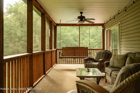 $949,000 | 214 Wright Road, Kerhonkson, NY 12446