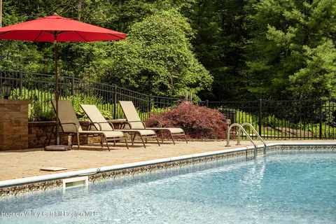 $949,000 | 214 Wright Road, Kerhonkson, NY 12446