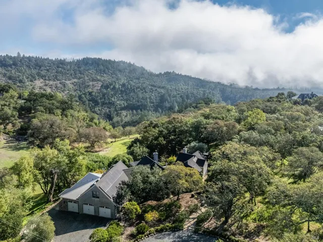 $2,550,000 | 17219 7th Street East, Sonoma, CA 95476