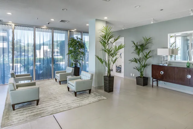 $8,000 | 5540 North Ocean Drive, Unit 8C, Singer Island, FL 33404