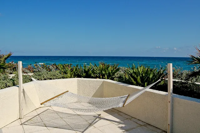 $8,000 | 5540 North Ocean Drive, Unit 8C, Singer Island, FL 33404