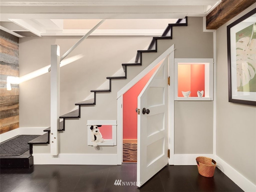 123 North 50th Street Seattle, WA 98103 - Photo 17 of 28 Gallery Image 17