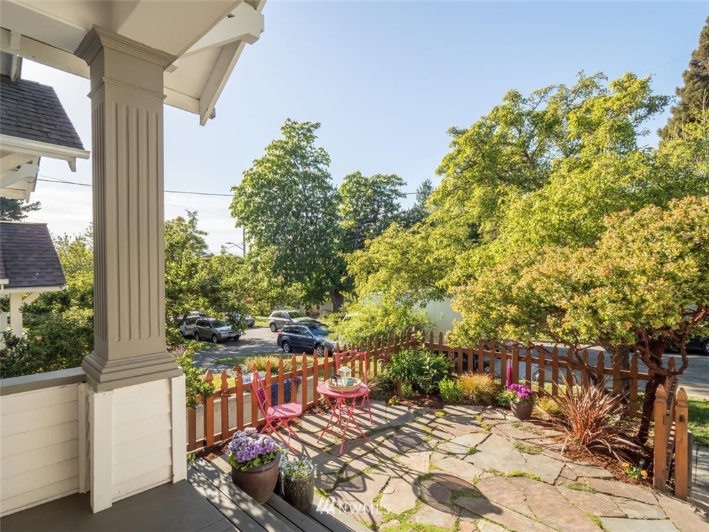 123 North 50th Street Seattle, WA 98103 - Photo 27 of 28 Gallery Image 27