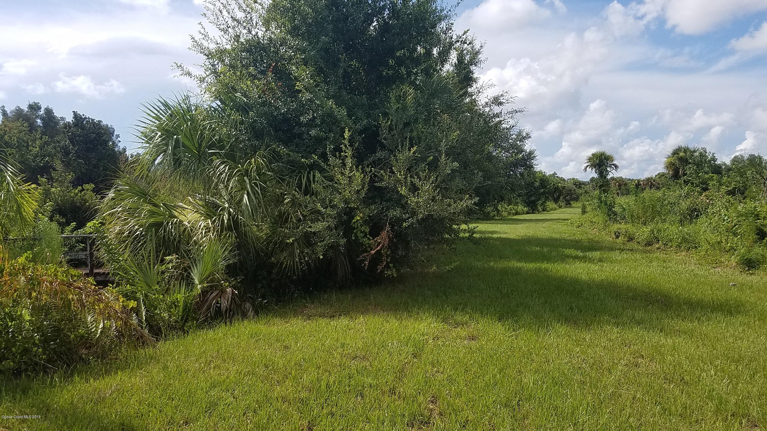 2525 Malabar Road Malabar, FL 32950 - Photo 5 of 18 2525 Malabar Back View 1