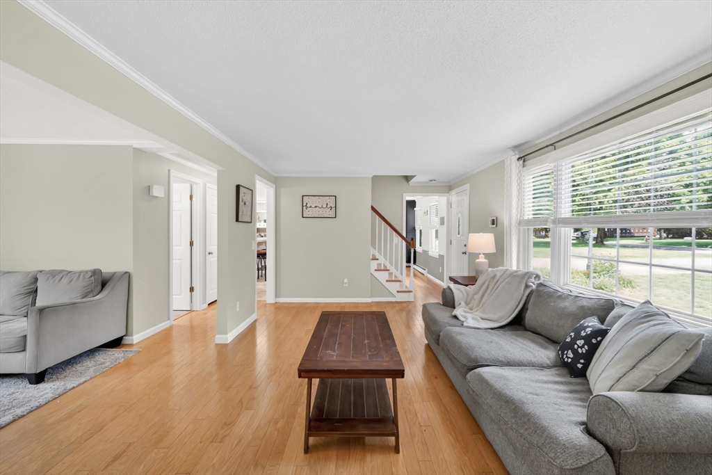 51 Lantern Lane West Springfield, MA 01089 - Photo 10 of 42