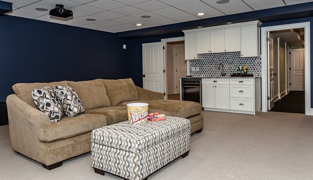 26 Slocum Road Lexington, MA 02421 - Photo 20 of 21 a living room with furniture