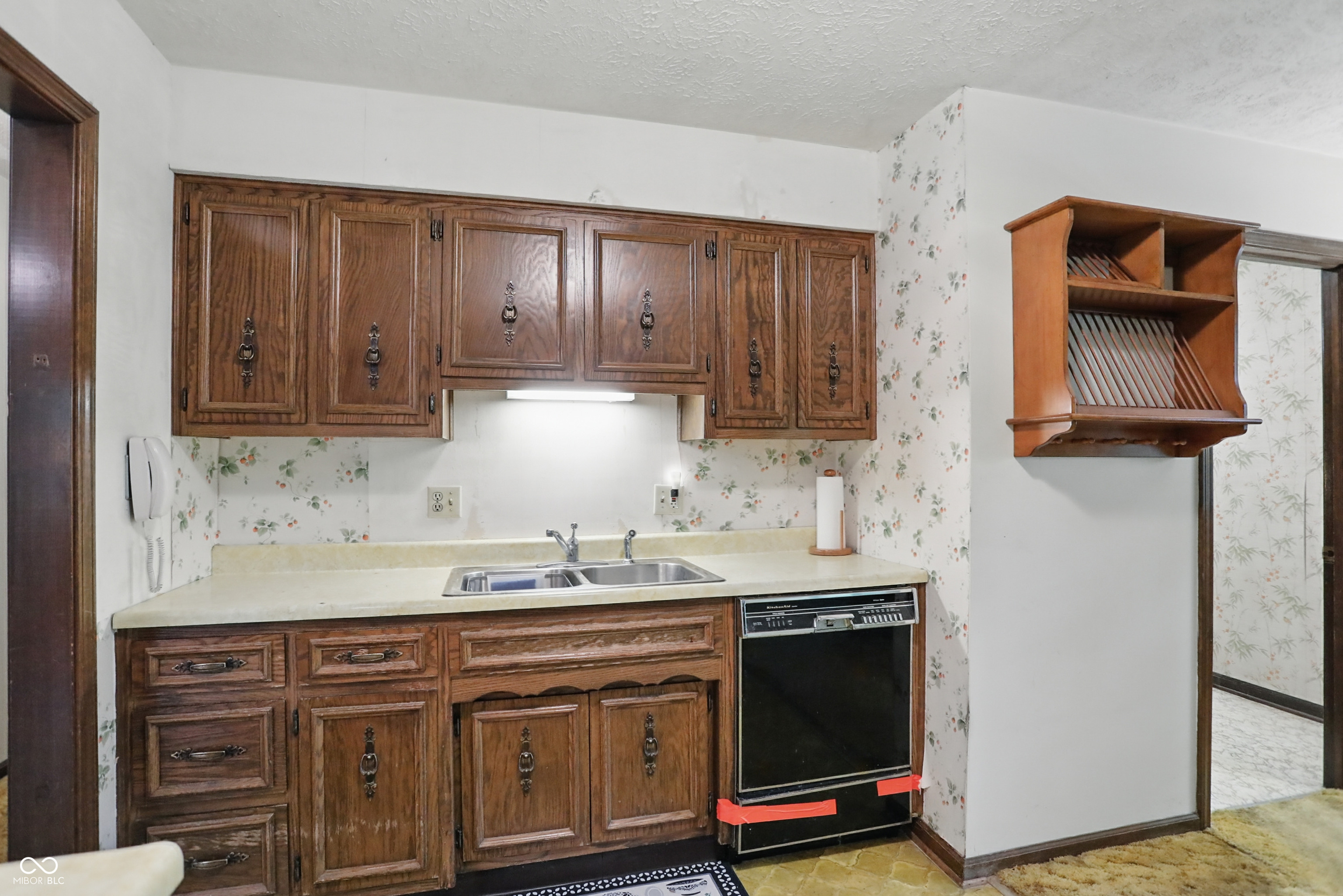 9101 Ditch Road Indianapolis, IN 46260 - Photo 18 of 39 Gallery Image 18