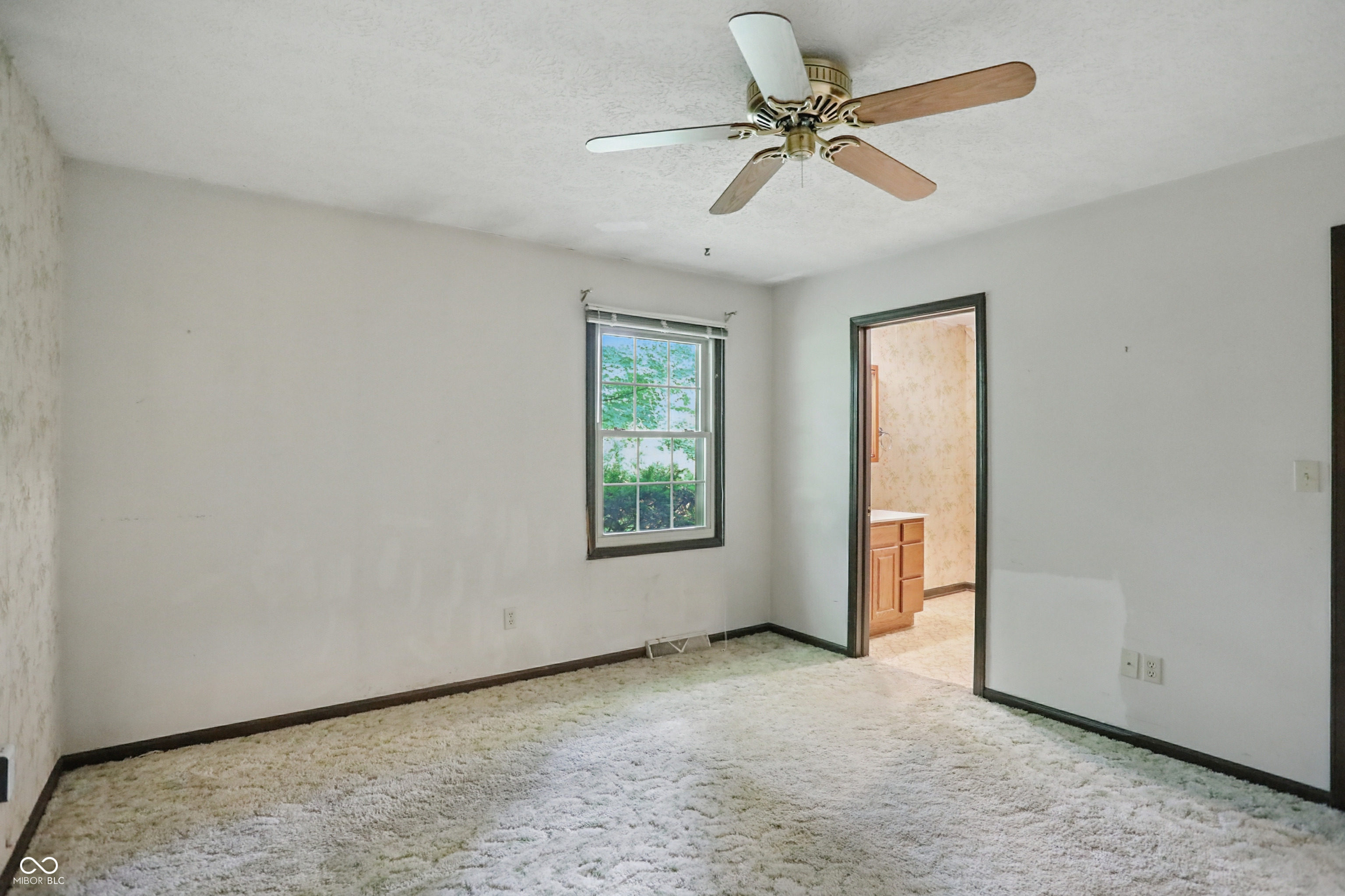 9101 Ditch Road Indianapolis, IN 46260 - Photo 24 of 39 Gallery Image 24