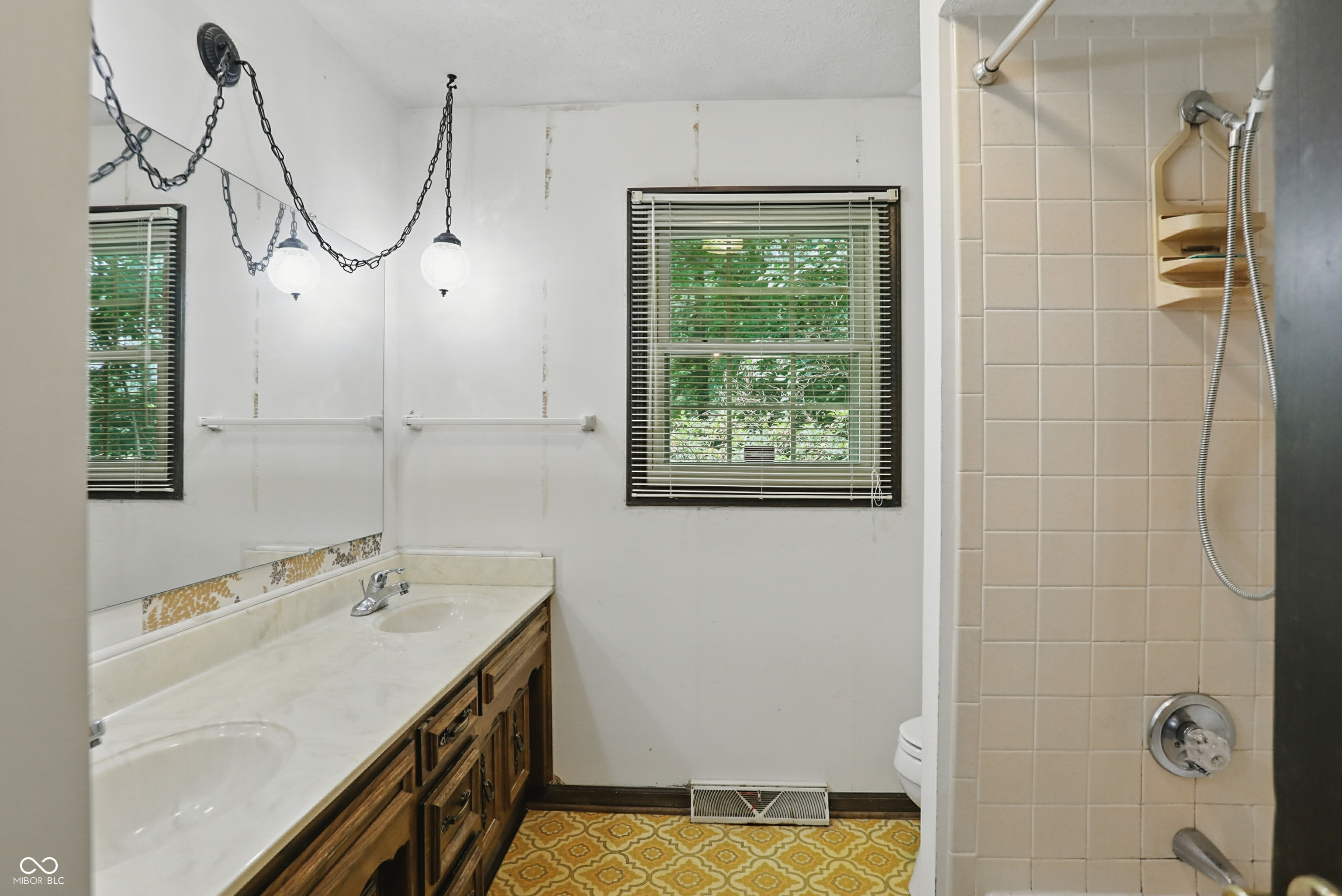 9101 Ditch Road Indianapolis, IN 46260 - Photo 26 of 39 Gallery Image 26