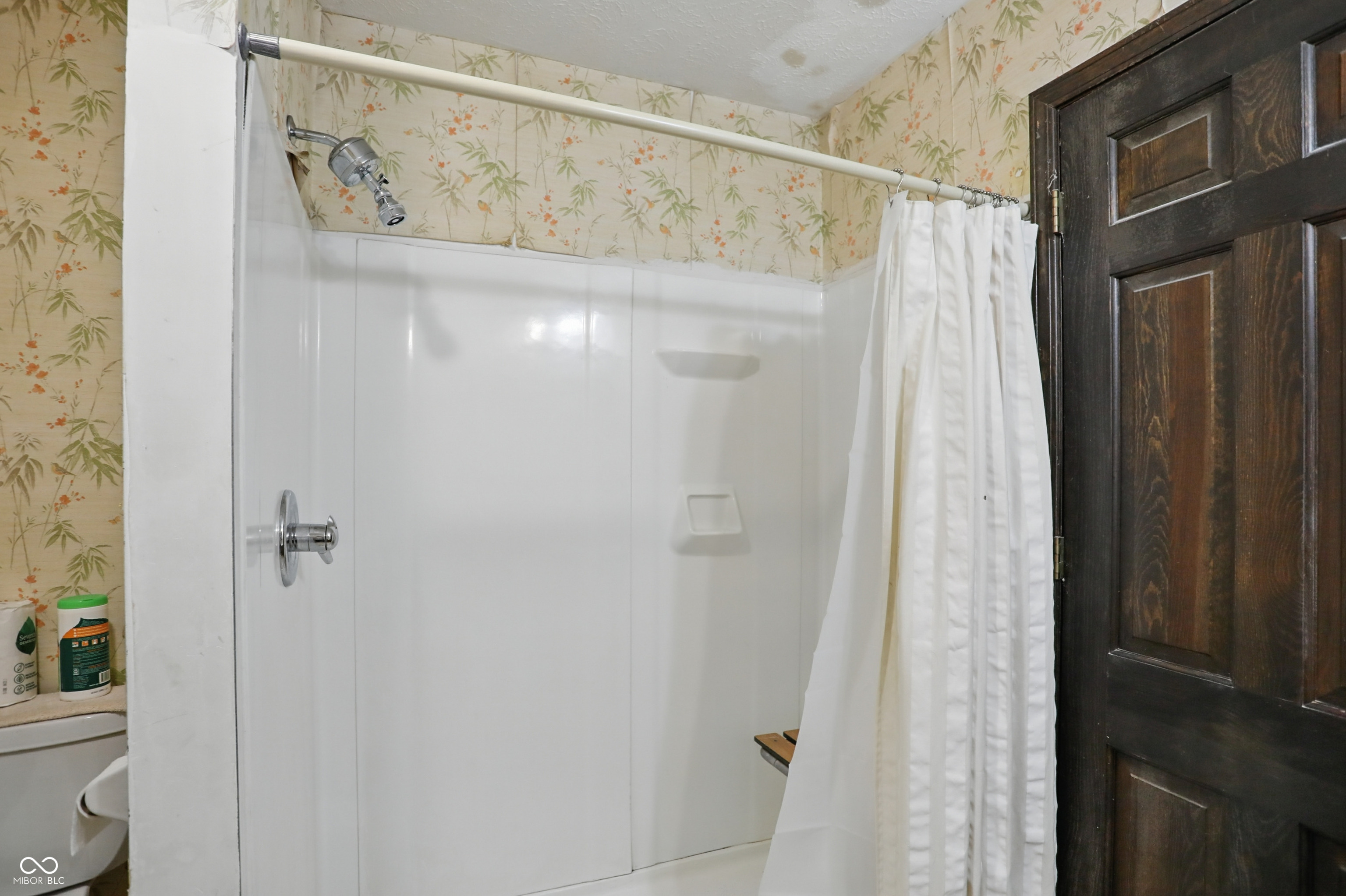 9101 Ditch Road Indianapolis, IN 46260 - Photo 28 of 39 Gallery Image 28