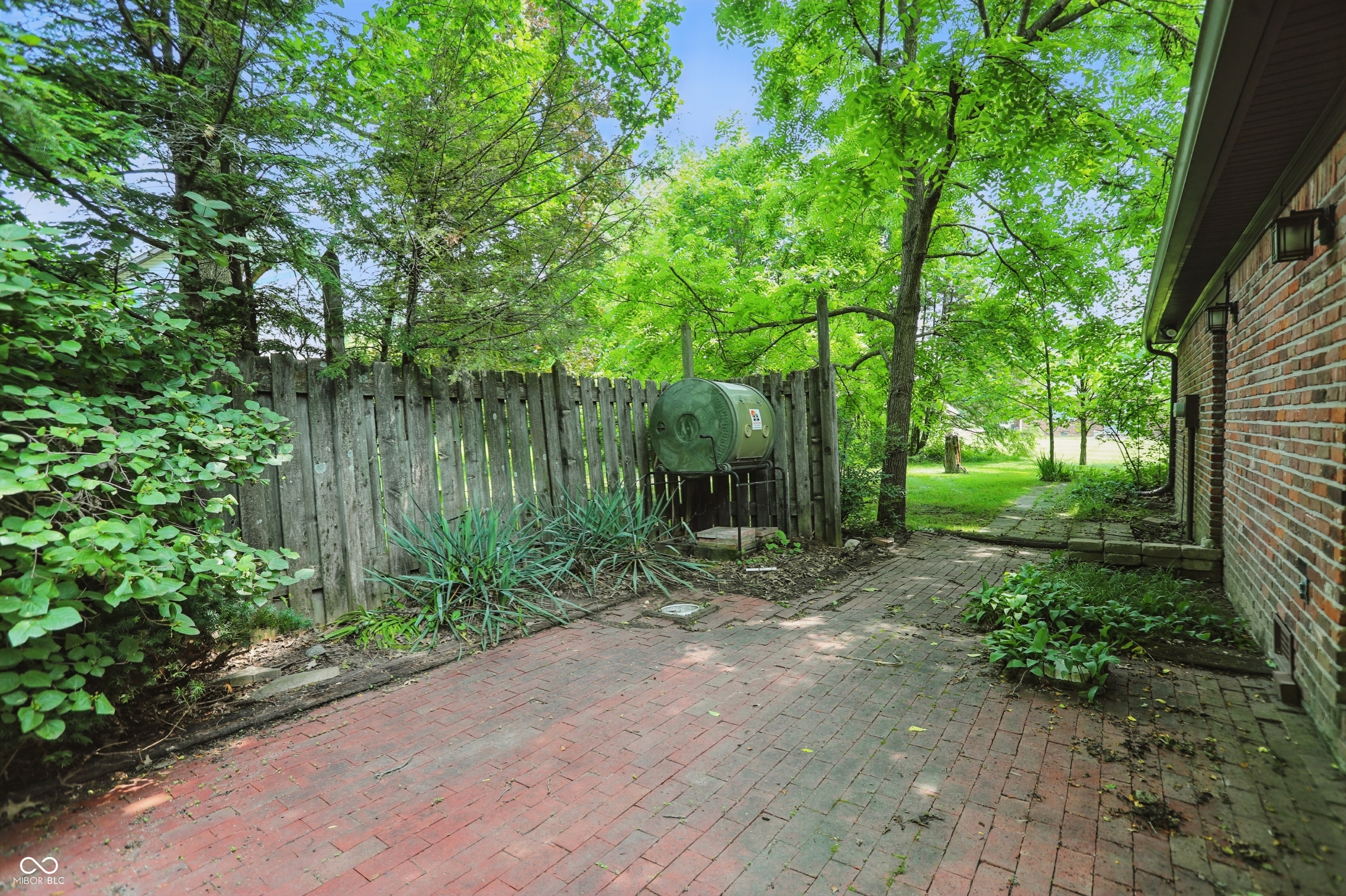 9101 Ditch Road Indianapolis, IN 46260 - Photo 35 of 39 Gallery Image 35