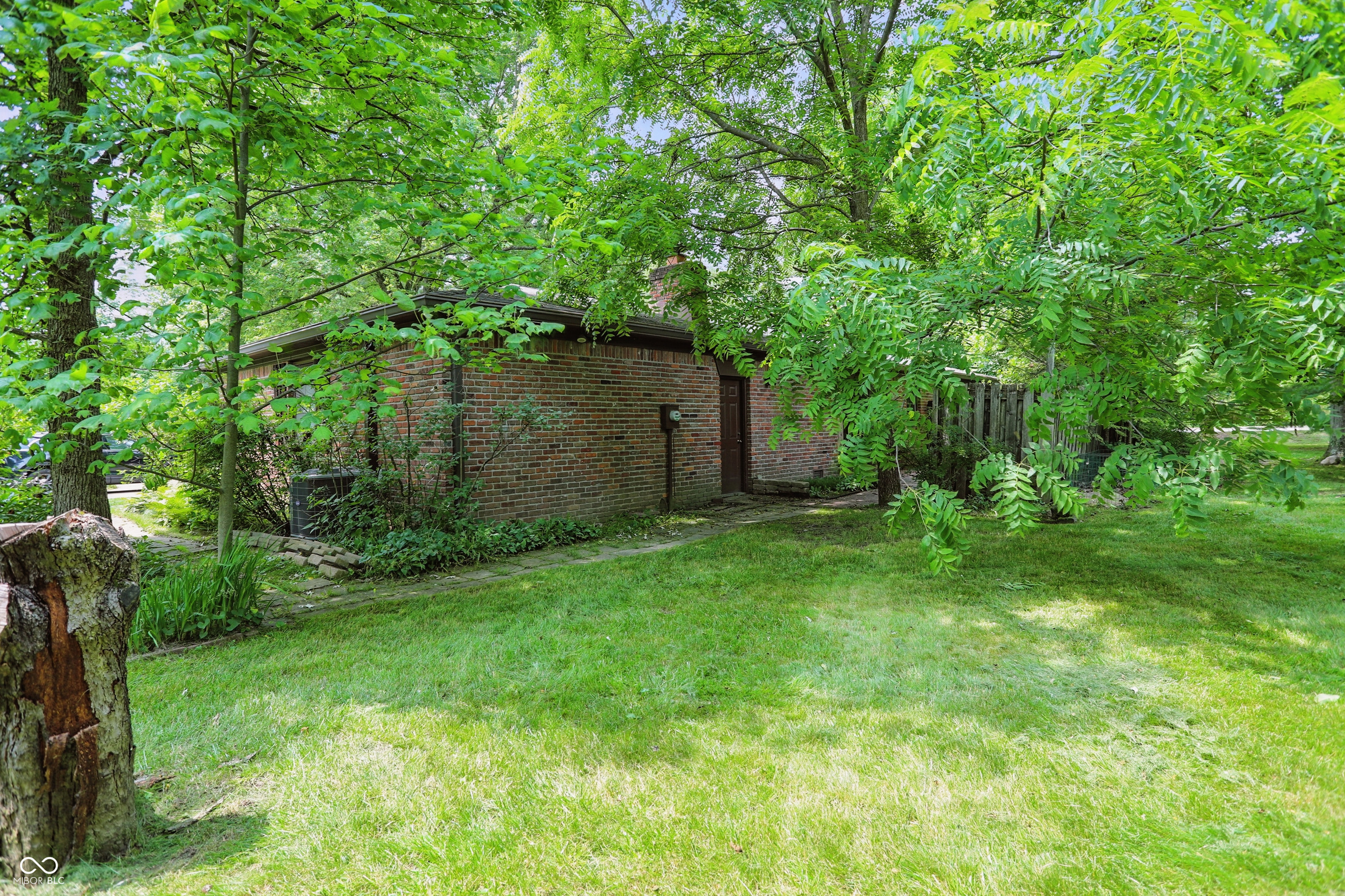 9101 Ditch Road Indianapolis, IN 46260 - Photo 38 of 39 Gallery Image 38