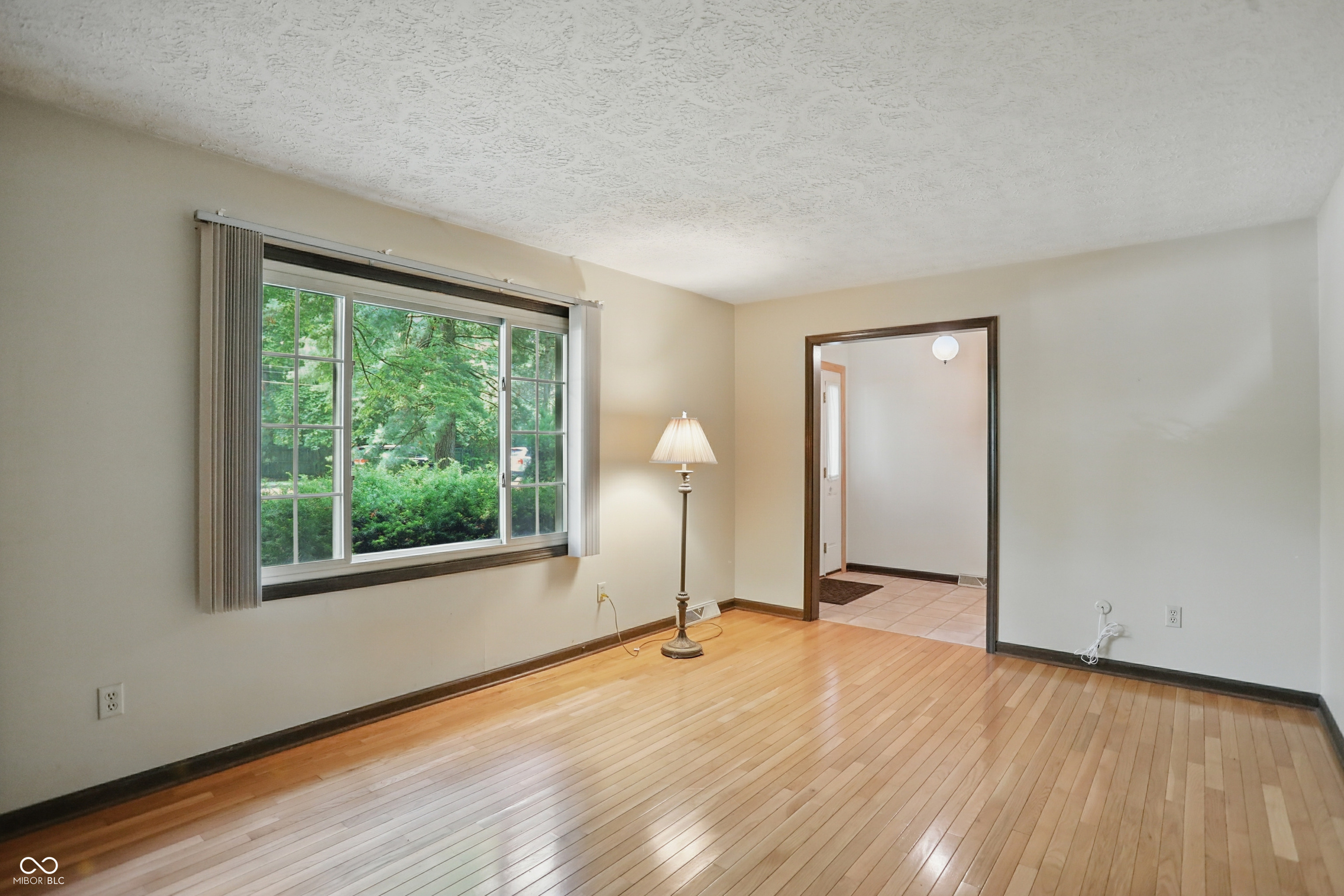 9101 Ditch Road Indianapolis, IN 46260 - Photo 6 of 39 Gallery Image 6