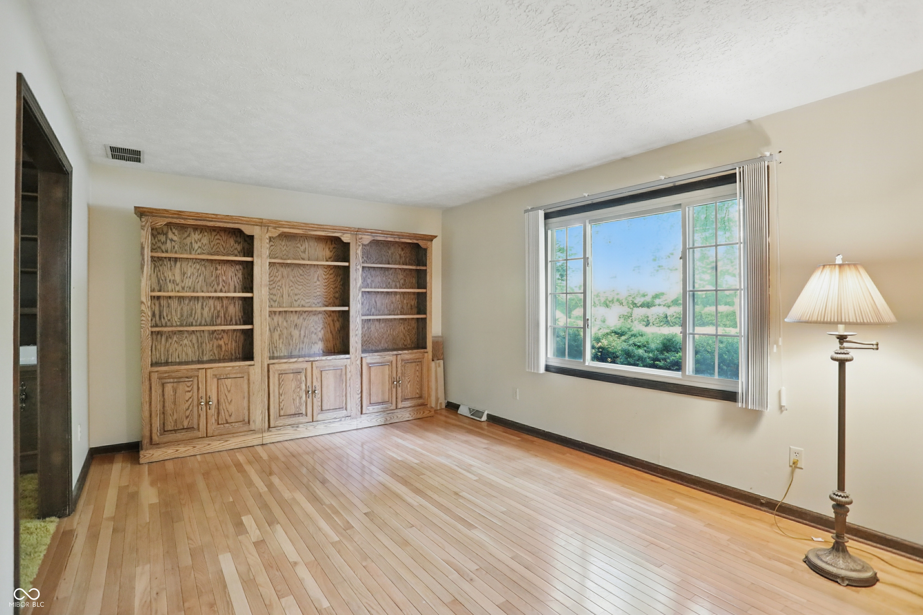 9101 Ditch Road Indianapolis, IN 46260 - Photo 8 of 39 Gallery Image 8