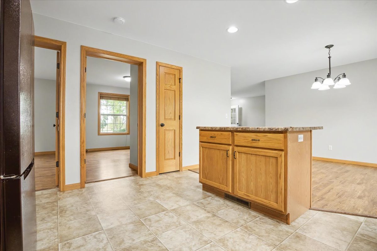 11924 East 2800 N Road Cornell, IL 61319 - Photo 12 of 35 Gallery Image 12