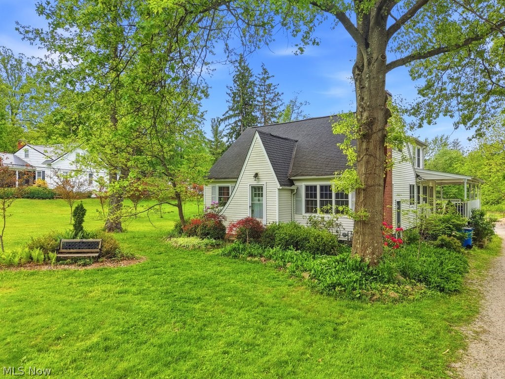 7429 Chagrin Road Chagrin Falls, OH 44023 - Photo 2 of 50