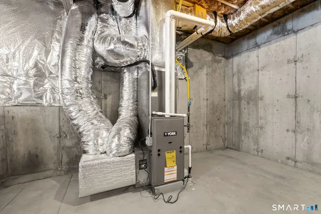 $849,900 | 23 Greenwich Place, Colchester, CT 06415