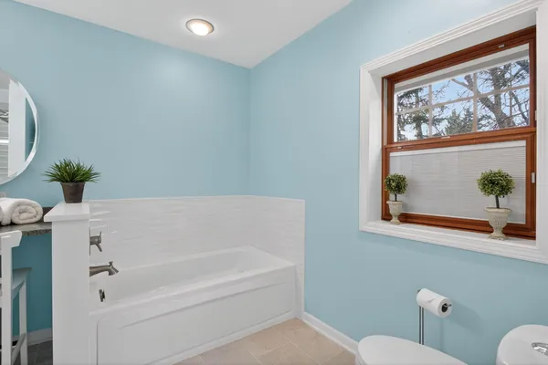 $649,000 | 160 Eastshore Drive, Jerome, MI 49249