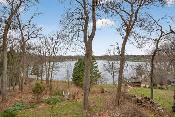 $649,000 | 160 Eastshore Drive, Jerome, MI 49249