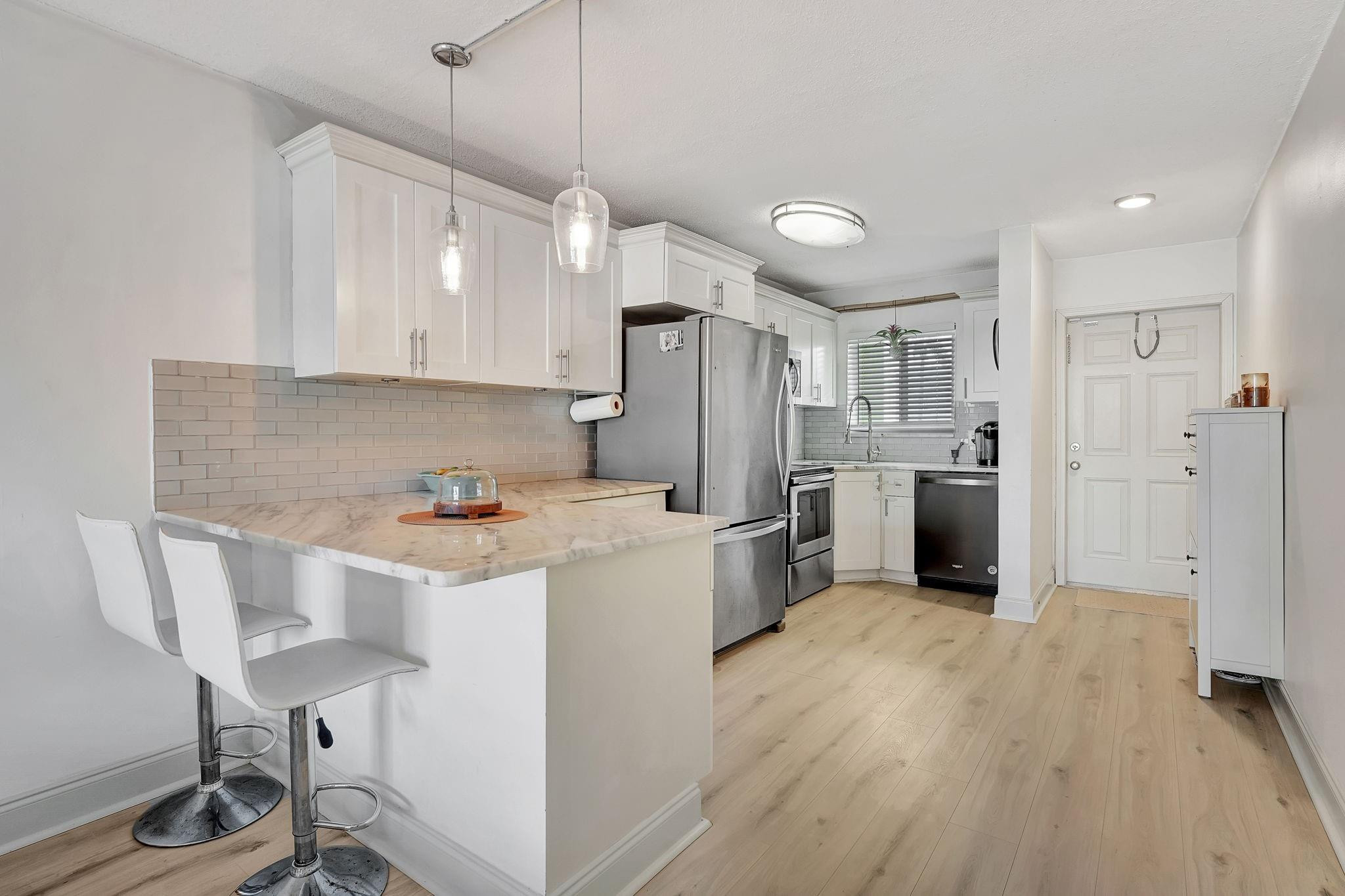 2311 Northeast 36th Street, Unit 1F Lighthouse Point, FL 33064 - Photo 12 of 35 Upgraded with Newer appliances