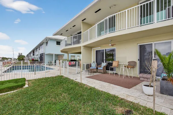 $375,000 | 2311 Northeast 36th Street, Unit 1F, Lighthouse Point, FL 33064