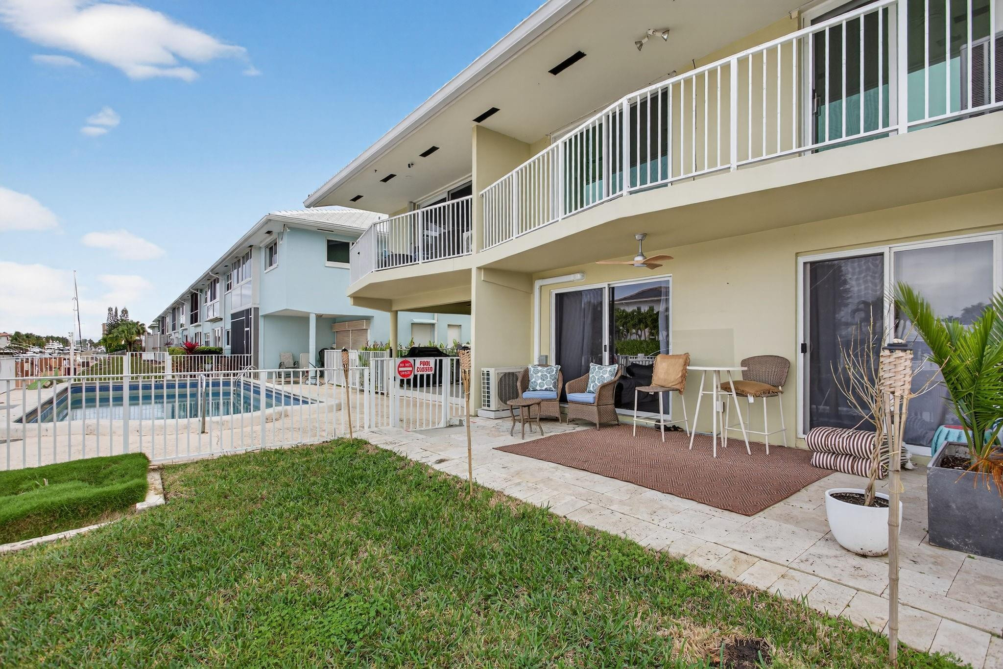 2311 Northeast 36th Street, Unit 1F Lighthouse Point, FL 33064 - Photo 25 of 35 Outdoor Living Space