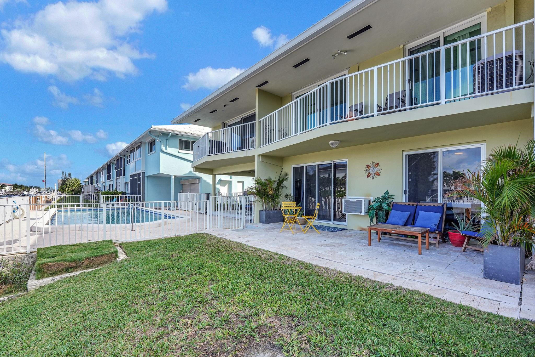 2311 Northeast 36th Street, Unit 1F Lighthouse Point, FL 33064 - Photo 26 of 35 Steps to Pool