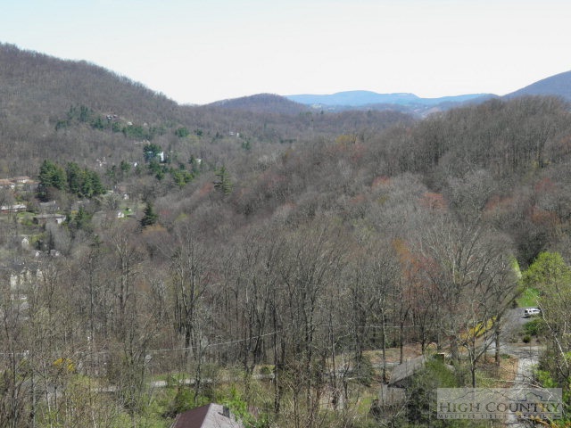 673 Kalmia Lane Boone, NC 28607 - Photo 2 of 15 Gallery Image 2