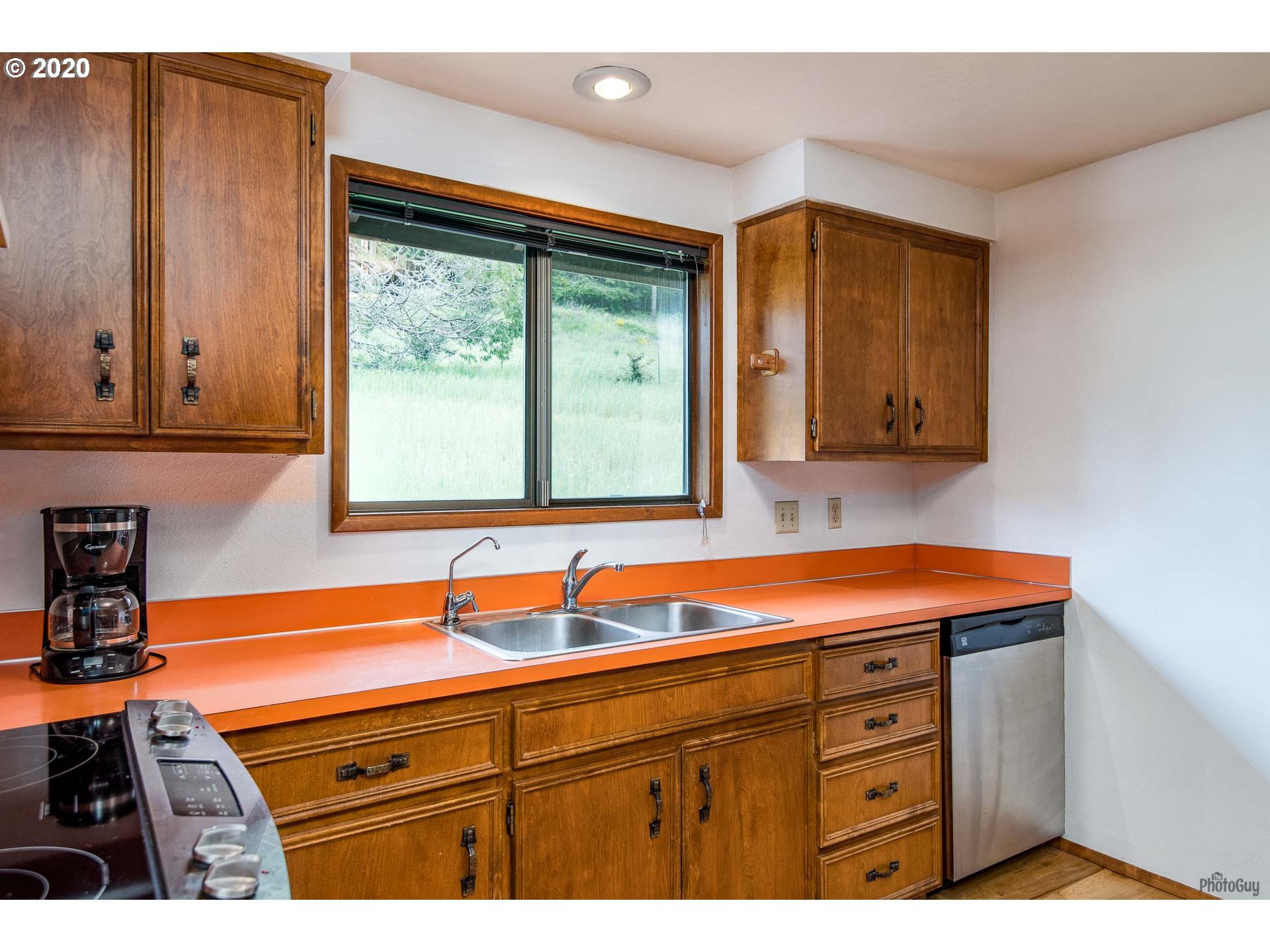 38681 Old Pengra Road Fall Creek, OR 97438 - Photo 17 of 32