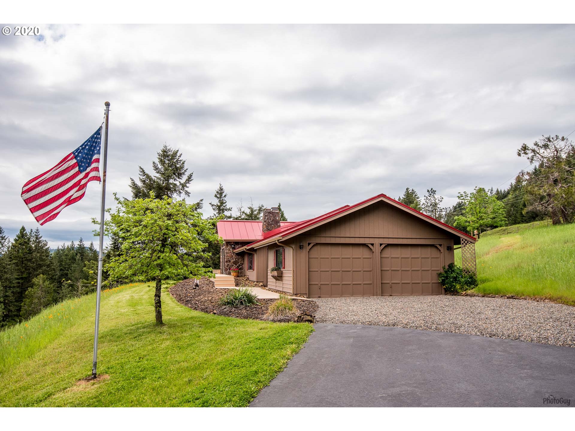 38681 Old Pengra Road Fall Creek, OR 97438 - Photo 7 of 32